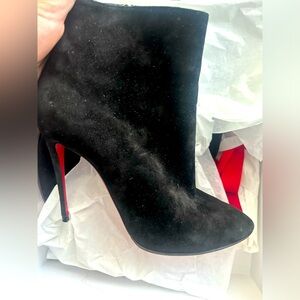 Christian Louboutin Eloise Booty 100 black suede